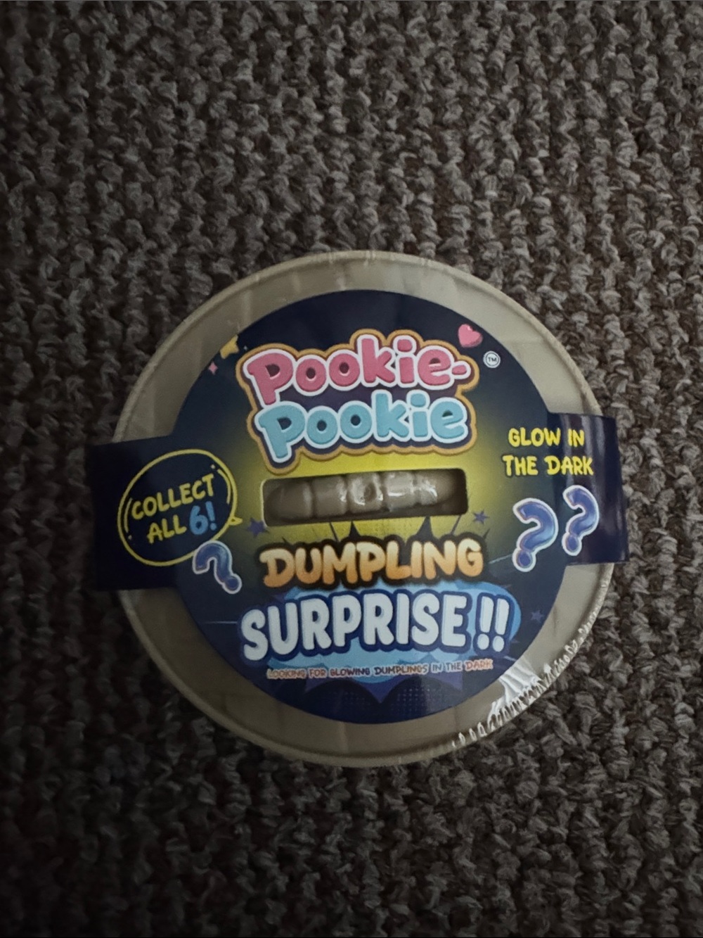Pookie Pookie Dumpling Surprise!! Glow-in-the-Dark Squishy Toy
